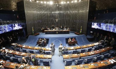 senado-aprova-aposentadoria-es