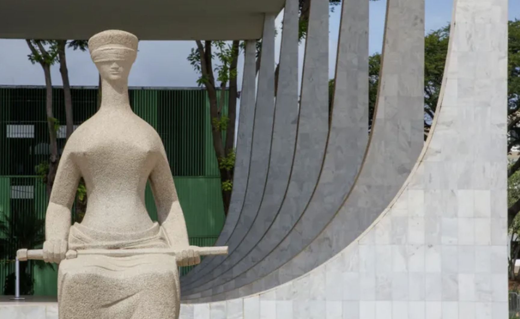 stf-limita-contribuicao-assist