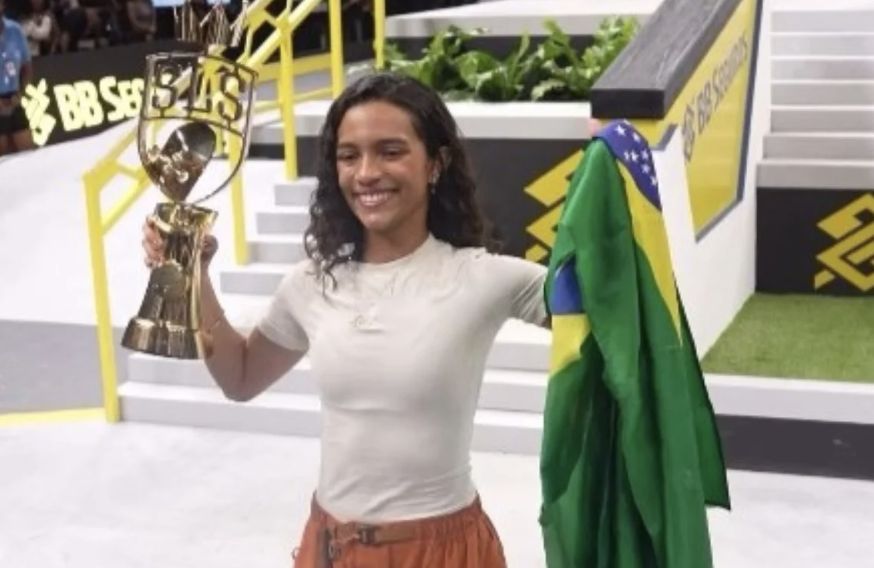 brasileira-rayssa-leal-e-tetra