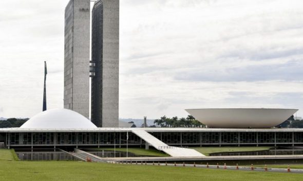 camara-dos-deputados-publica-1
