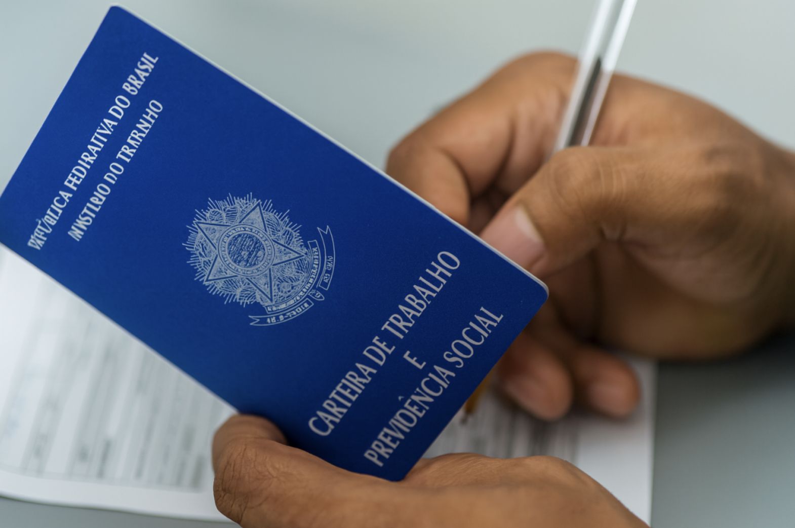 desemprego-cai-a-52-em-novembr