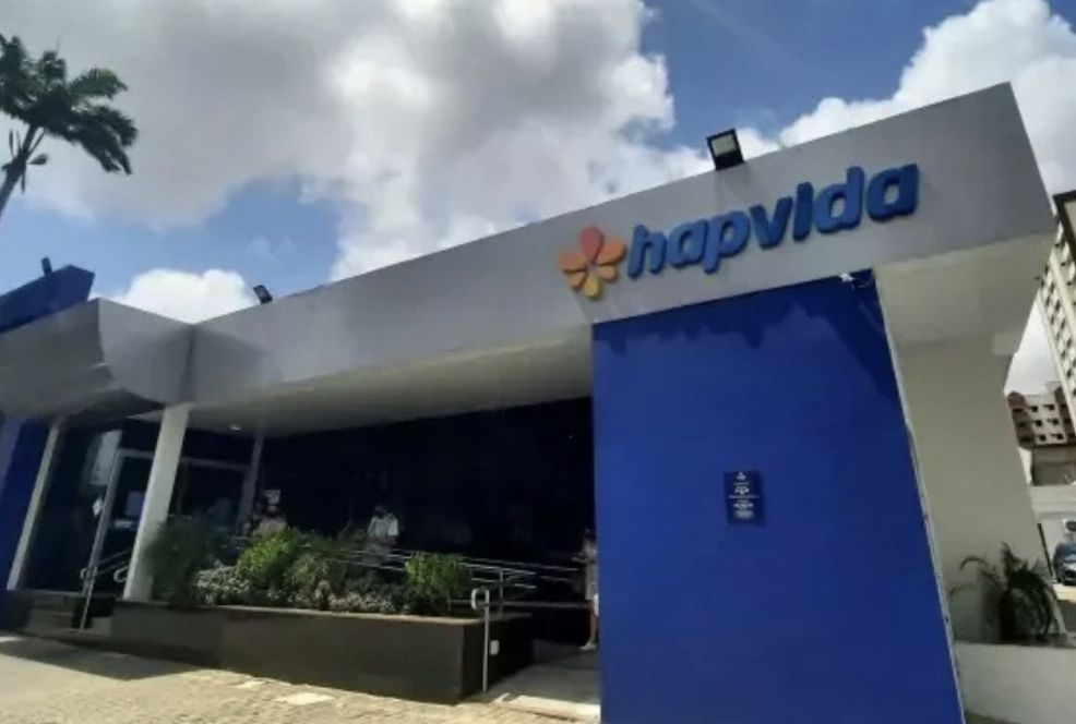 senador-cobra-do-governo-inves