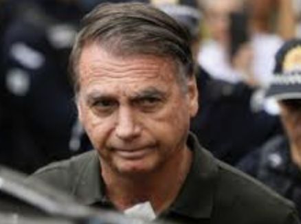 apos-cirurgias-bolsonaro-receb
