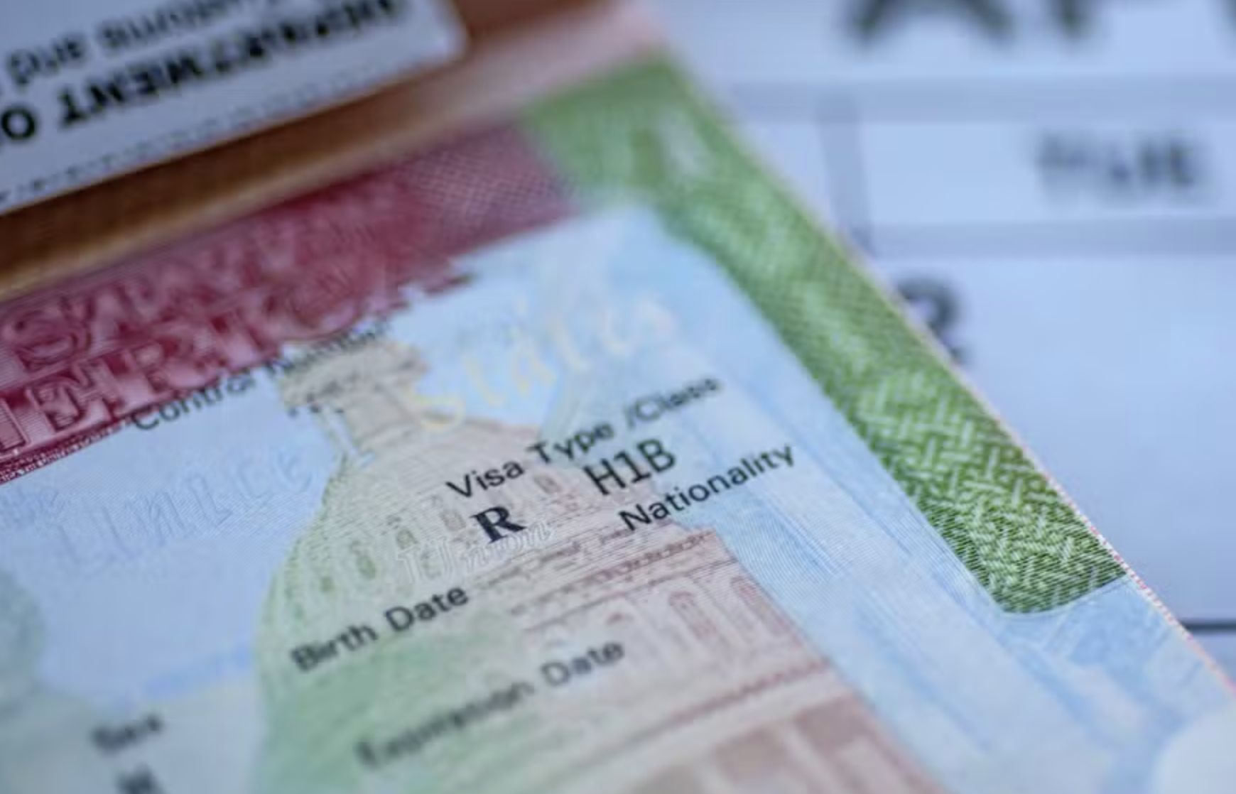 eua-suspendem-emissao-de-visto