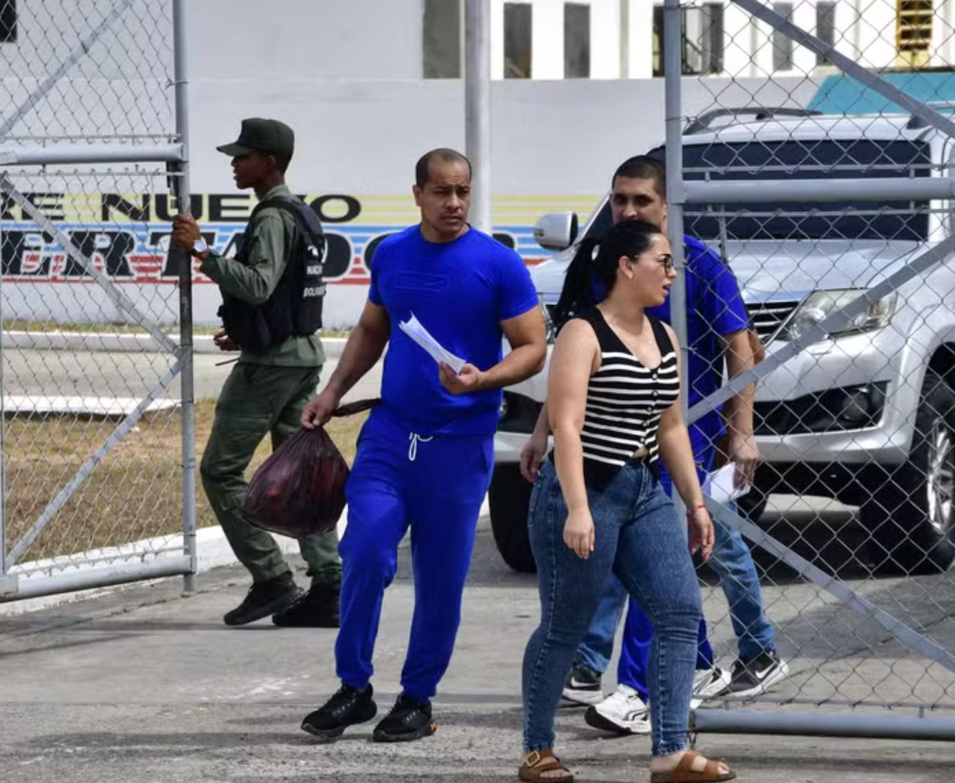 mais-de-100-presos-politicos-s