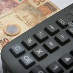 mercado-financeiro-reduz-para-