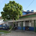 mulher-e-presa-suspeita-por-de