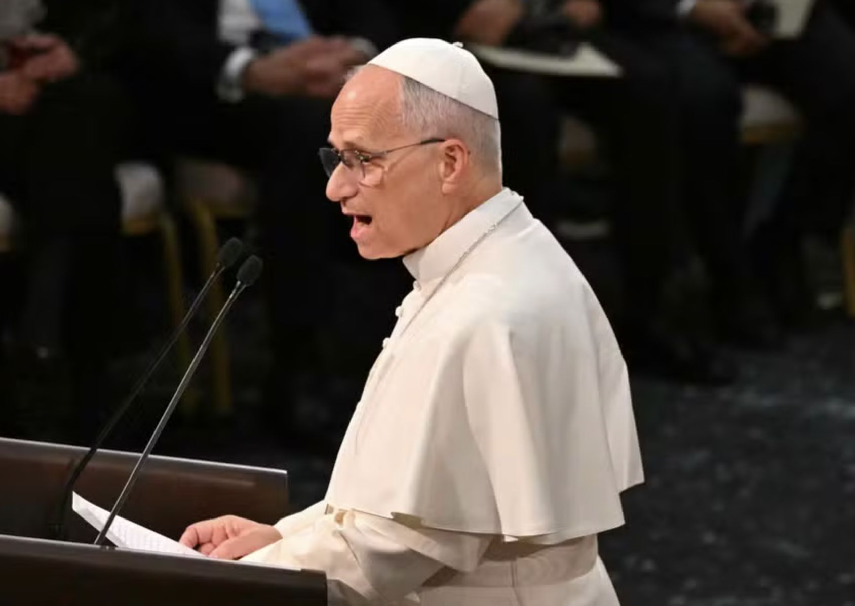 papa-leao-xiv-critica-avanco-d