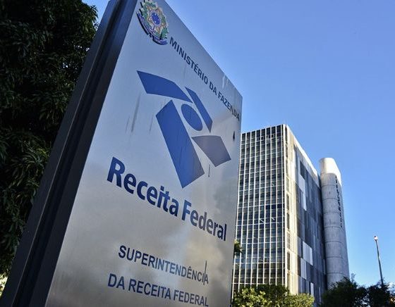 arrecadacao-federal-soma-r-325