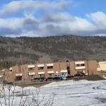 ataque-a-tiros-deixa-ao-menos-