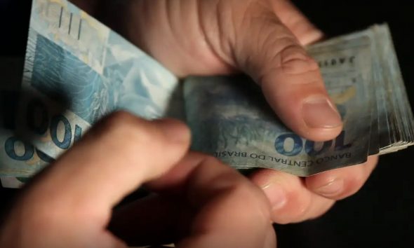 brasileiros-sacaram-em-dezembr