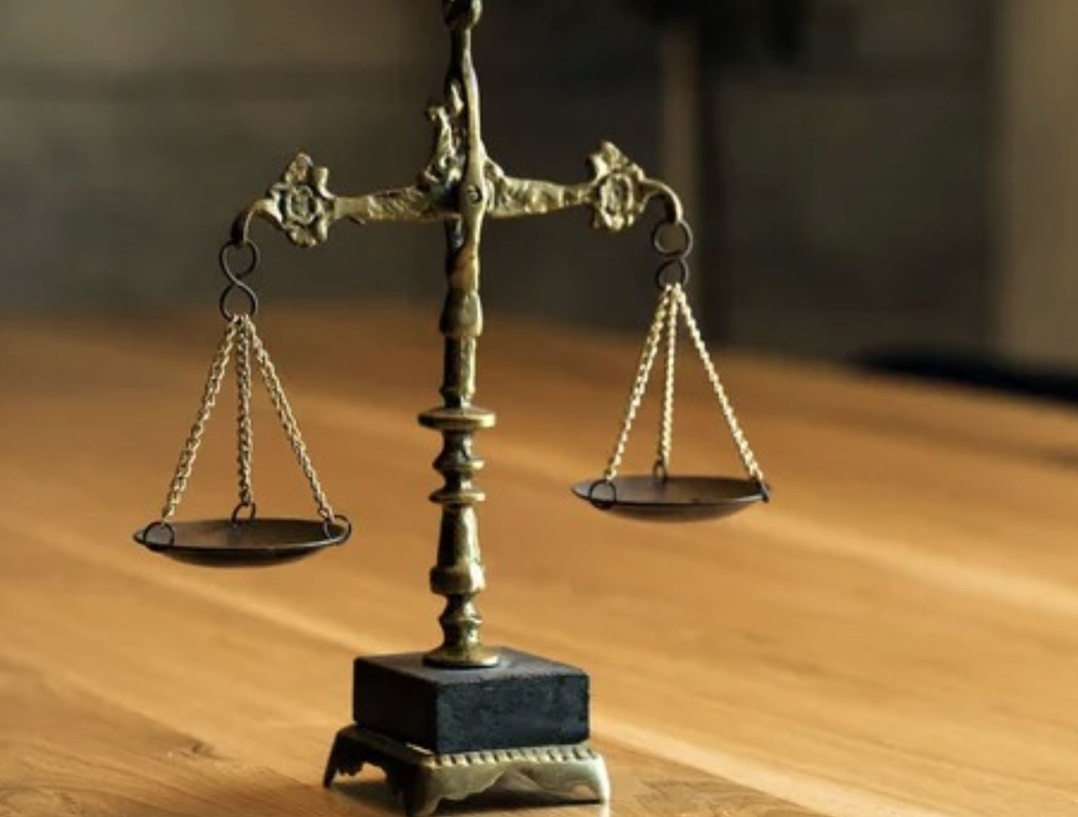 justica-condena-empresas-a-ind