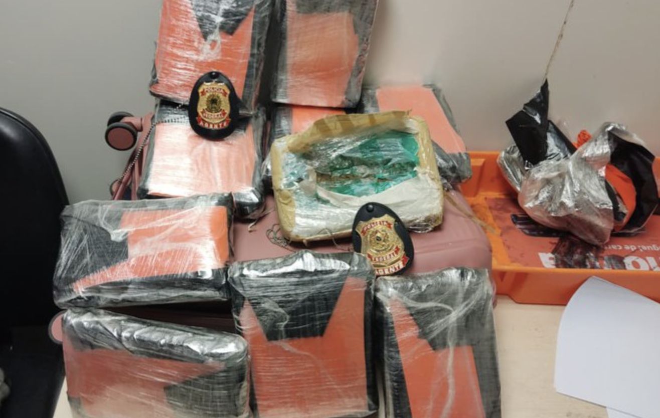 mulher-e-presa-por-trafico-no-