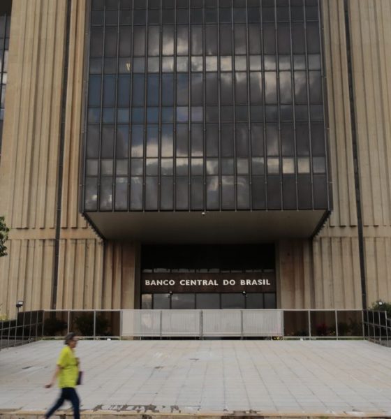 banco-central-preve-cresciment