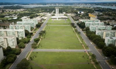 com-concursos-e-recomposicao-s