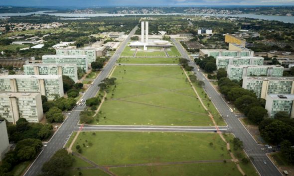 com-concursos-e-recomposicao-s