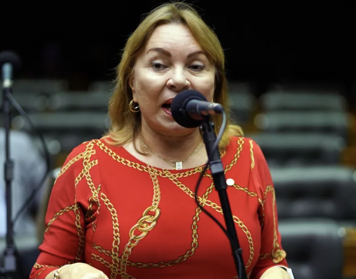 deputada-comprou-apartamento-d