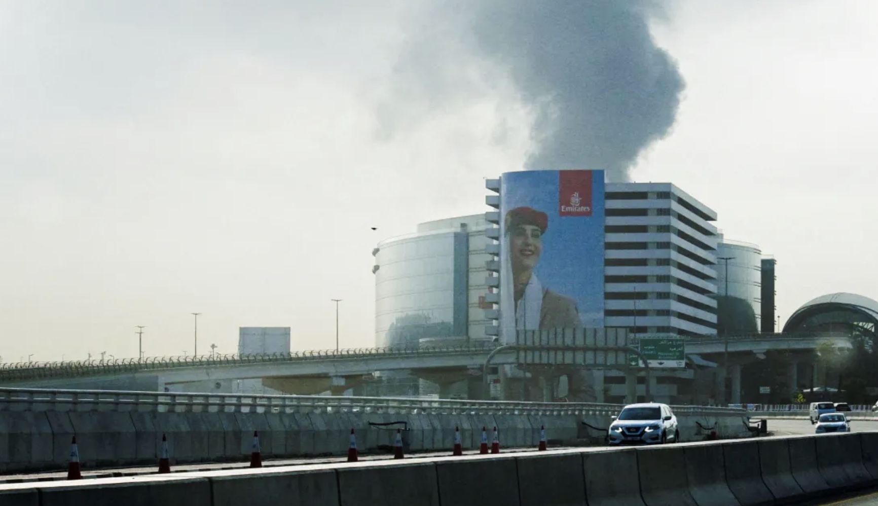 emirados-arabes-unidos-fecham-