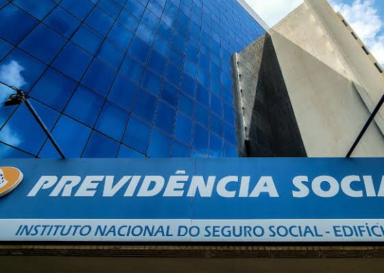 governo-federal-antecipa-13o-a