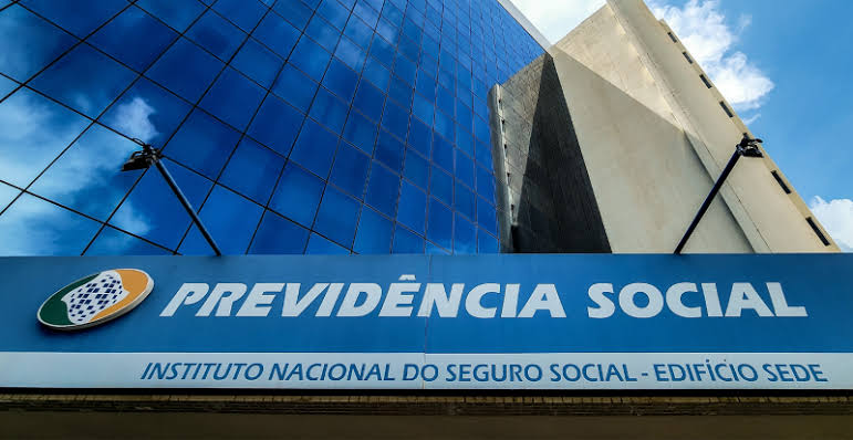 governo-federal-antecipa-13o-a