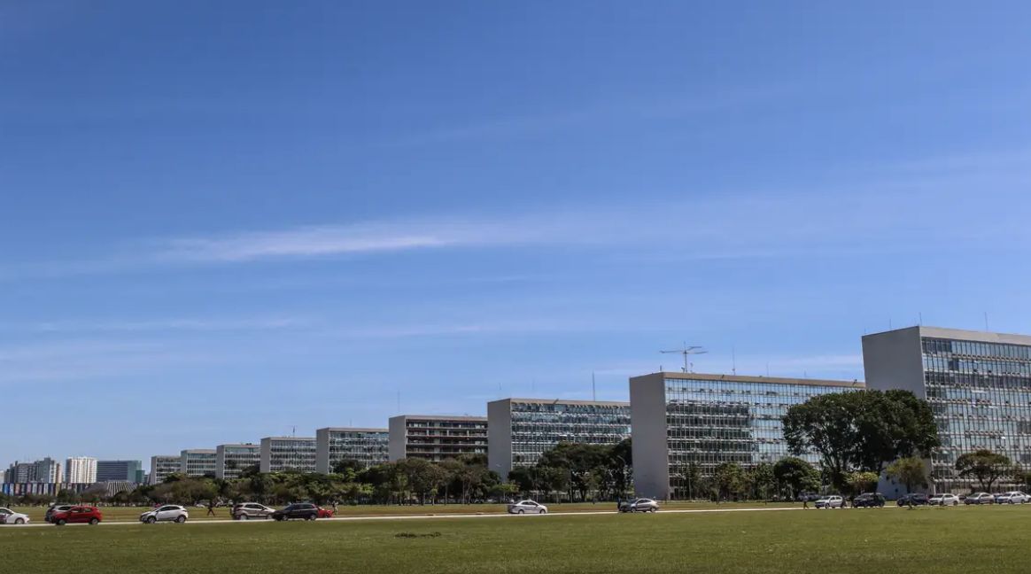 governo-federal-bloqueia-r-12-