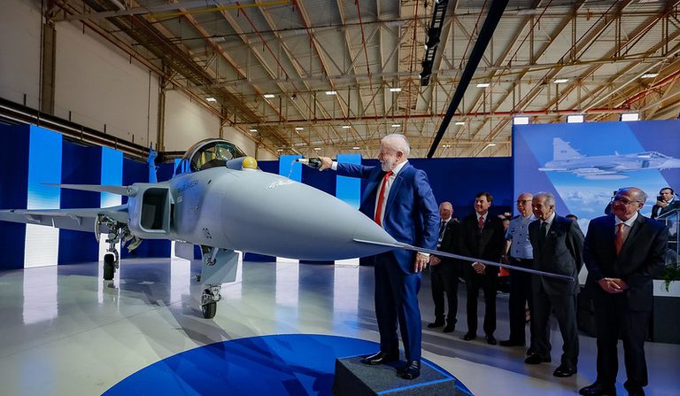 lula-e-o-aviao-supersonico-nac