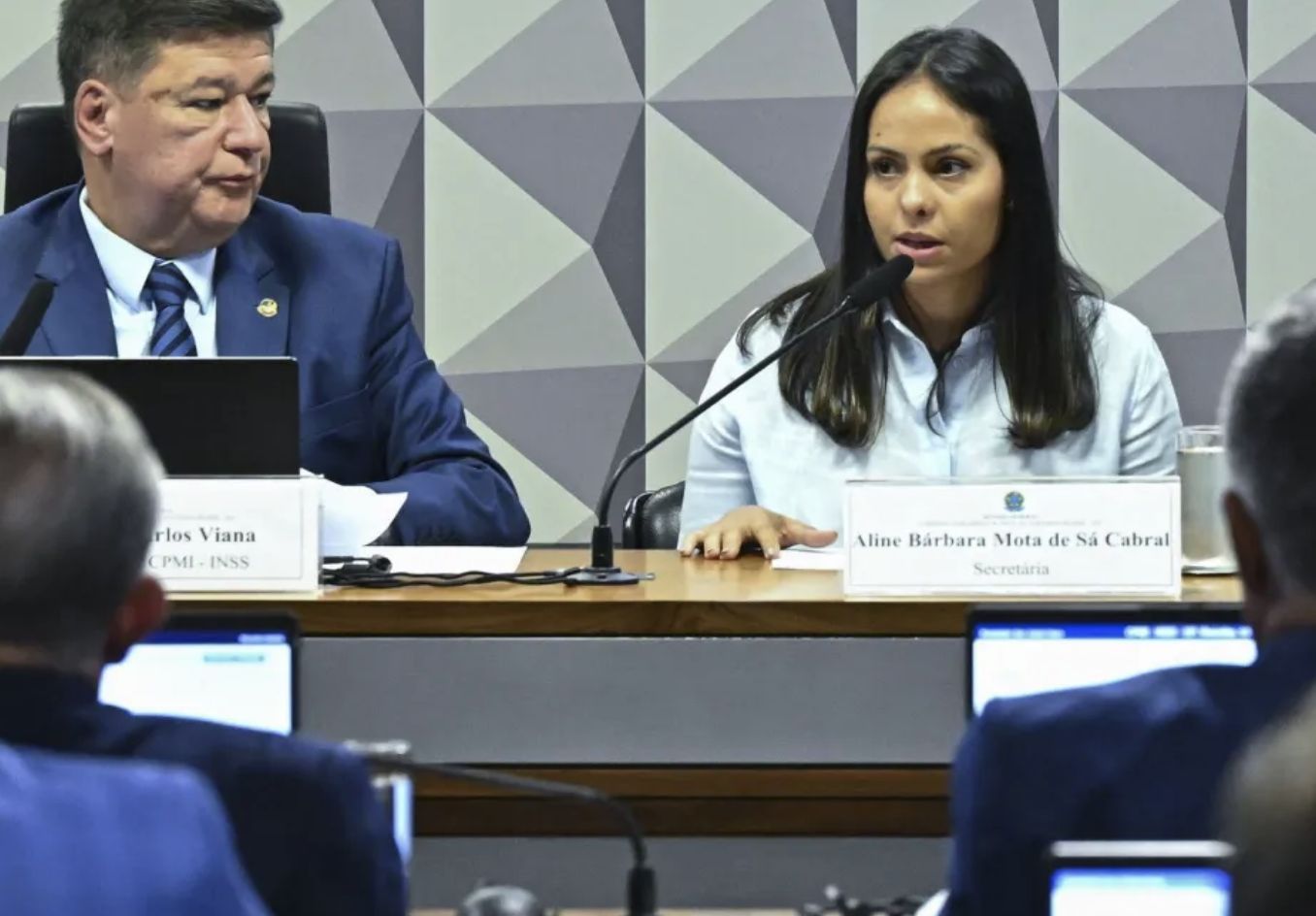 secretaria-de-careca-do-inss-n