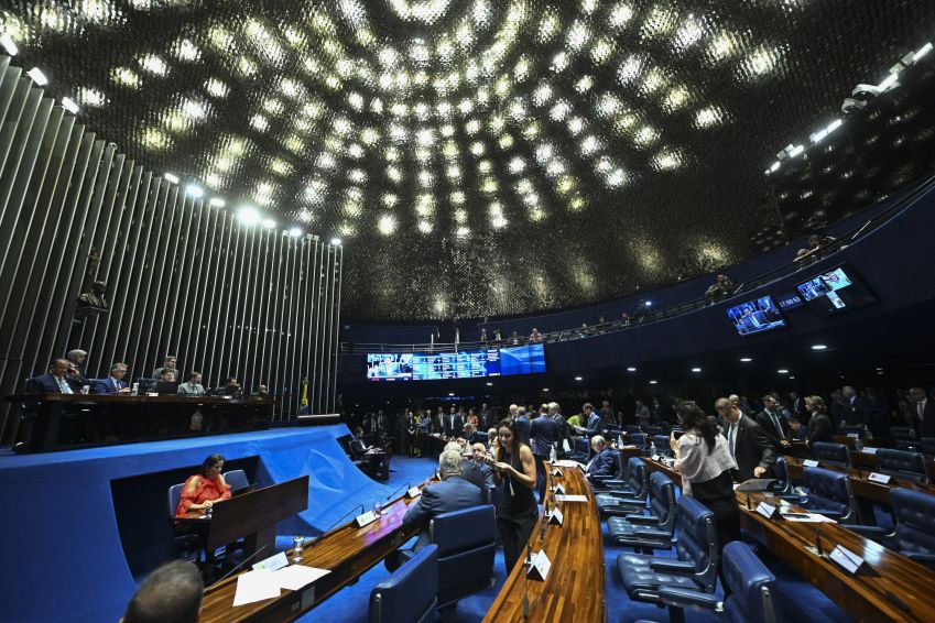 senado-aprova-projeto-de-lei-q