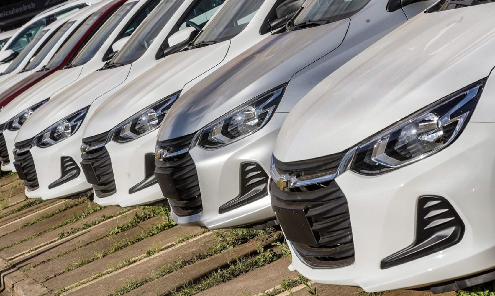 vendas-de-veiculos-sobem-01-em