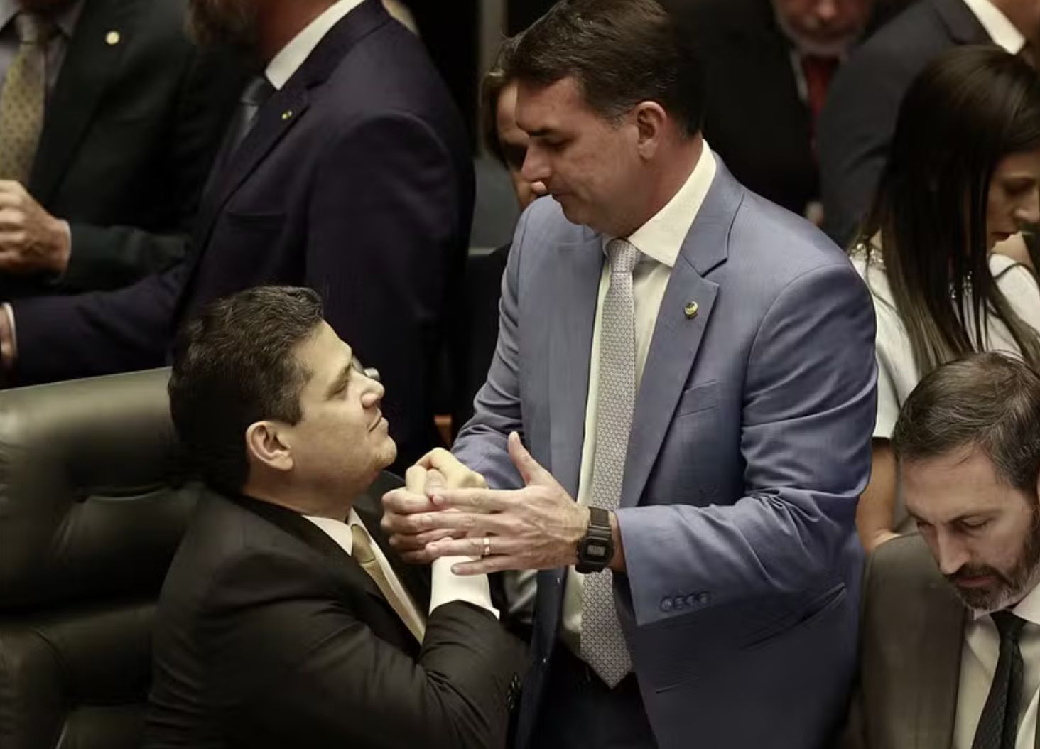 bolsonaristas-fazem-acordo-e-d