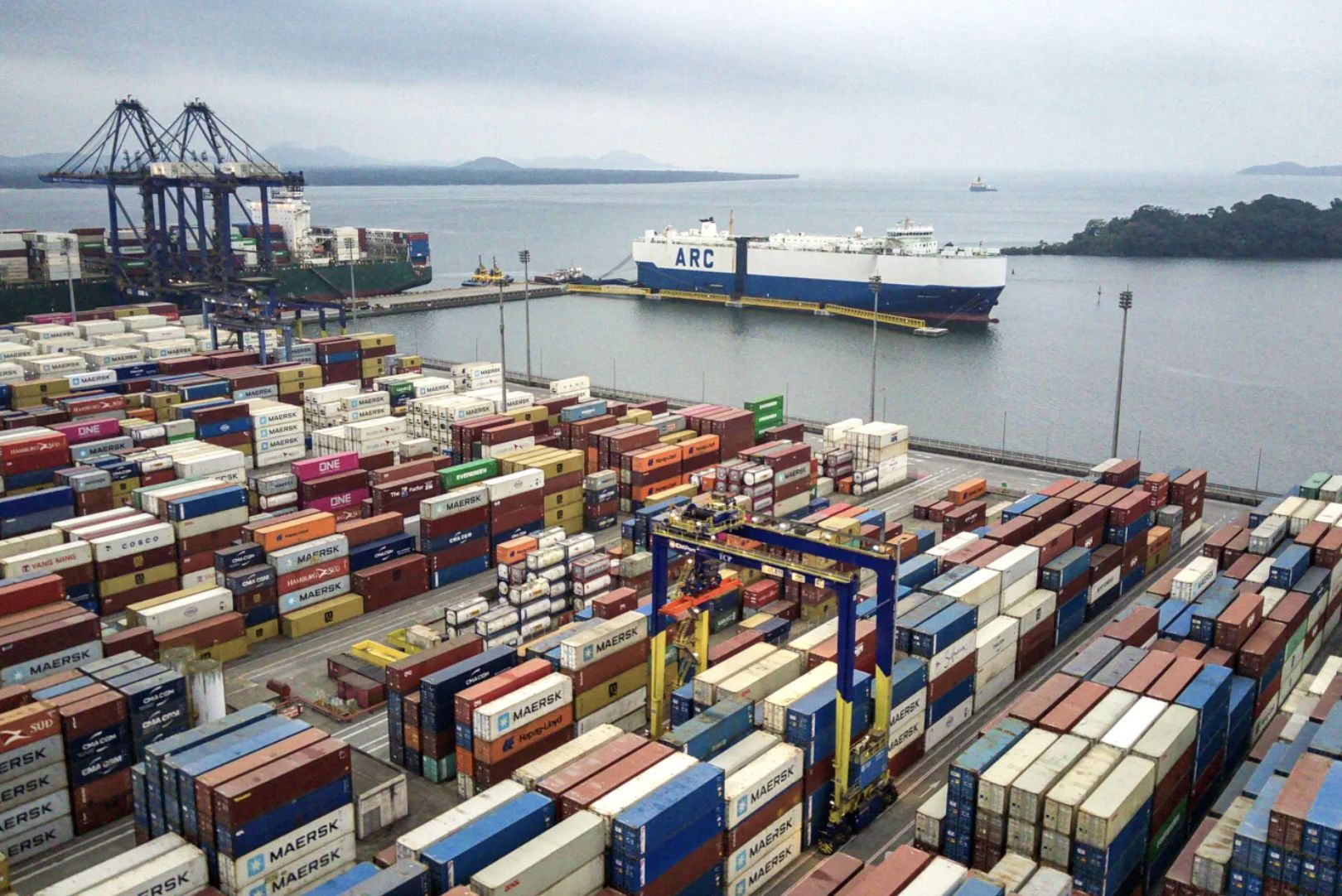 brasil-registra-deficit-de-us-