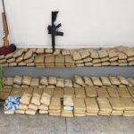 casal-e-preso-suspeito-de-arma