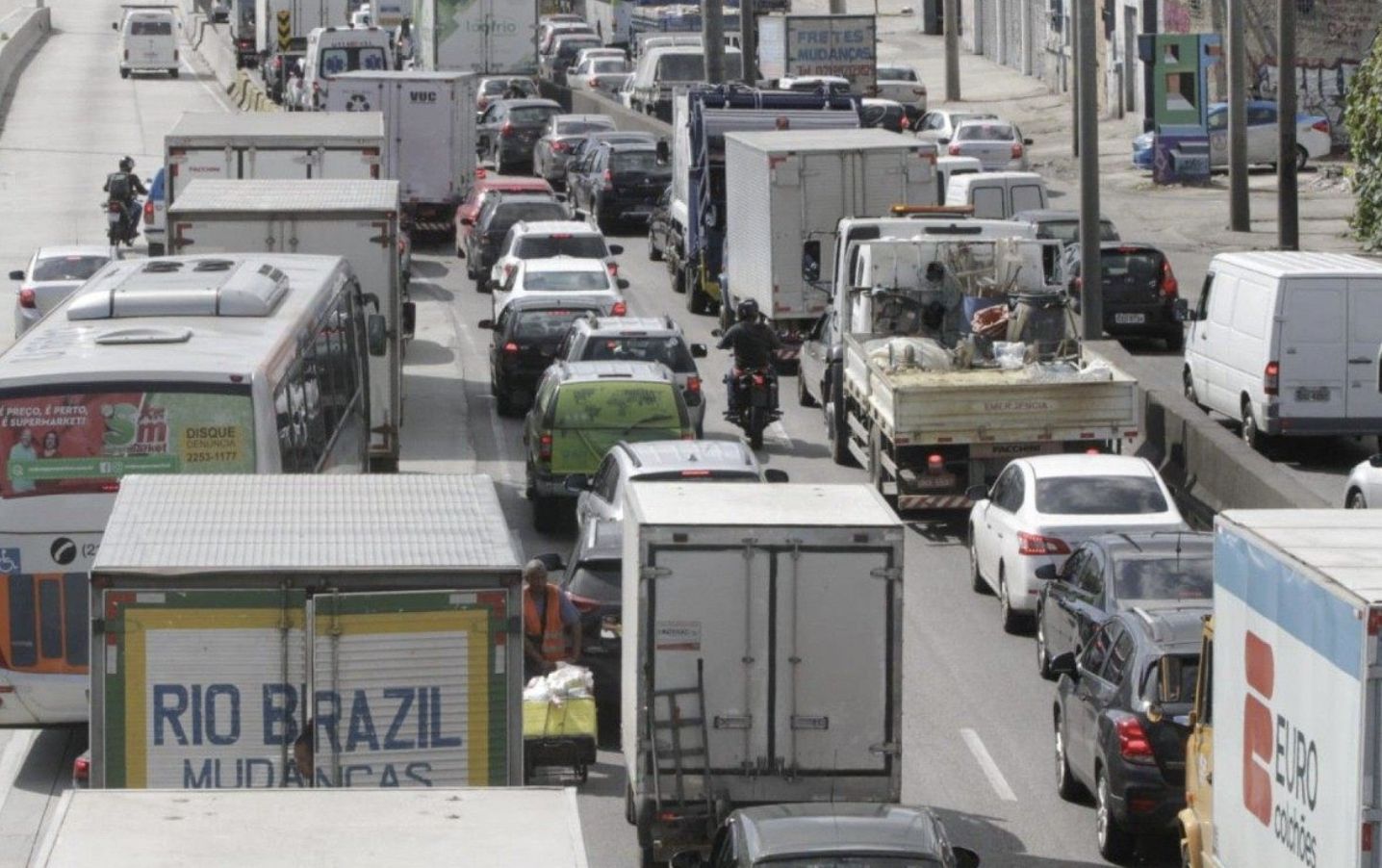 com-guerra-preco-medio-do-fret