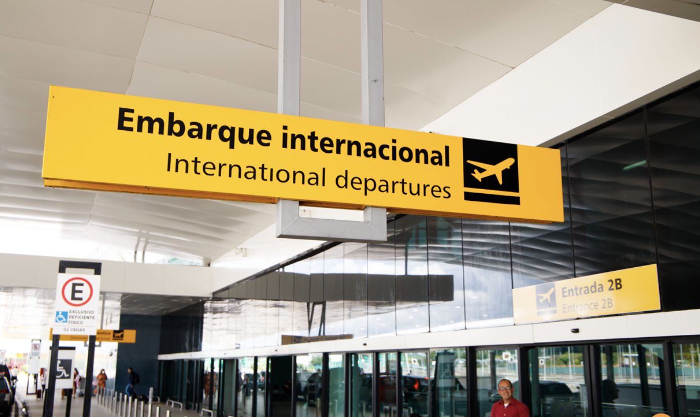 com-queda-do-dolar-gastos-de-b