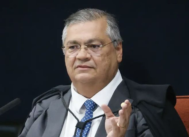 dino-propoe-revisao-de-compete