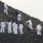 duas-turistas-brasileiras-fora
