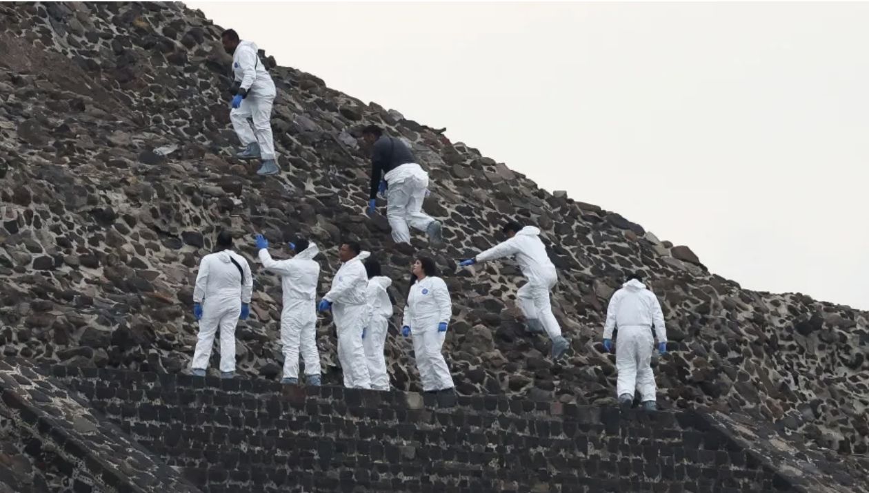 duas-turistas-brasileiras-fora