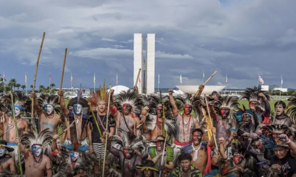 indigenas-levam-a-itamaraty-pr