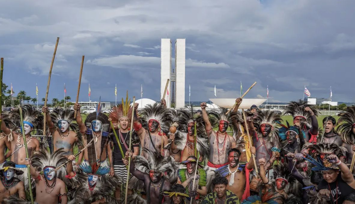 indigenas-levam-a-itamaraty-pr