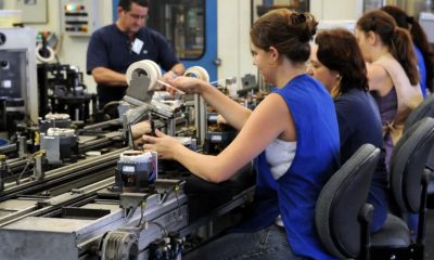 mulheres-recebem-213-a-menos-q