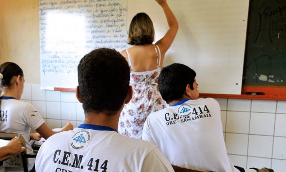 pe-de-meia-reduz-abandono-esco