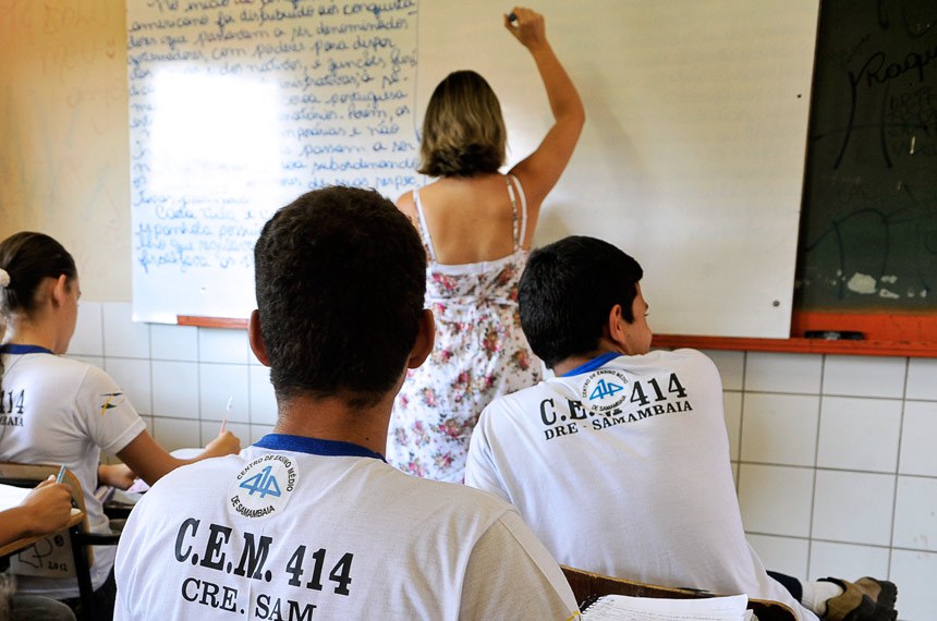 pe-de-meia-reduz-abandono-esco