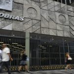 petrobras-destitui-diretor-de-