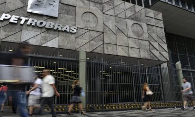 petrobras-destitui-diretor-de-