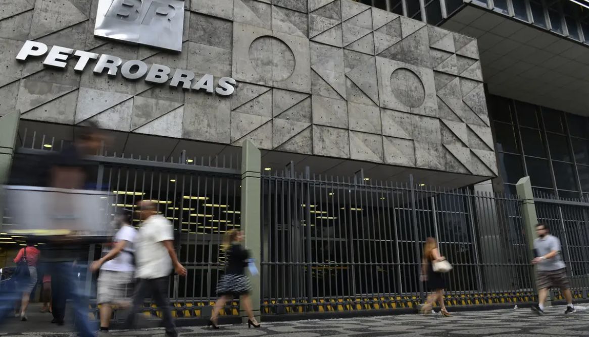 petrobras-diz-que-devolvera-di