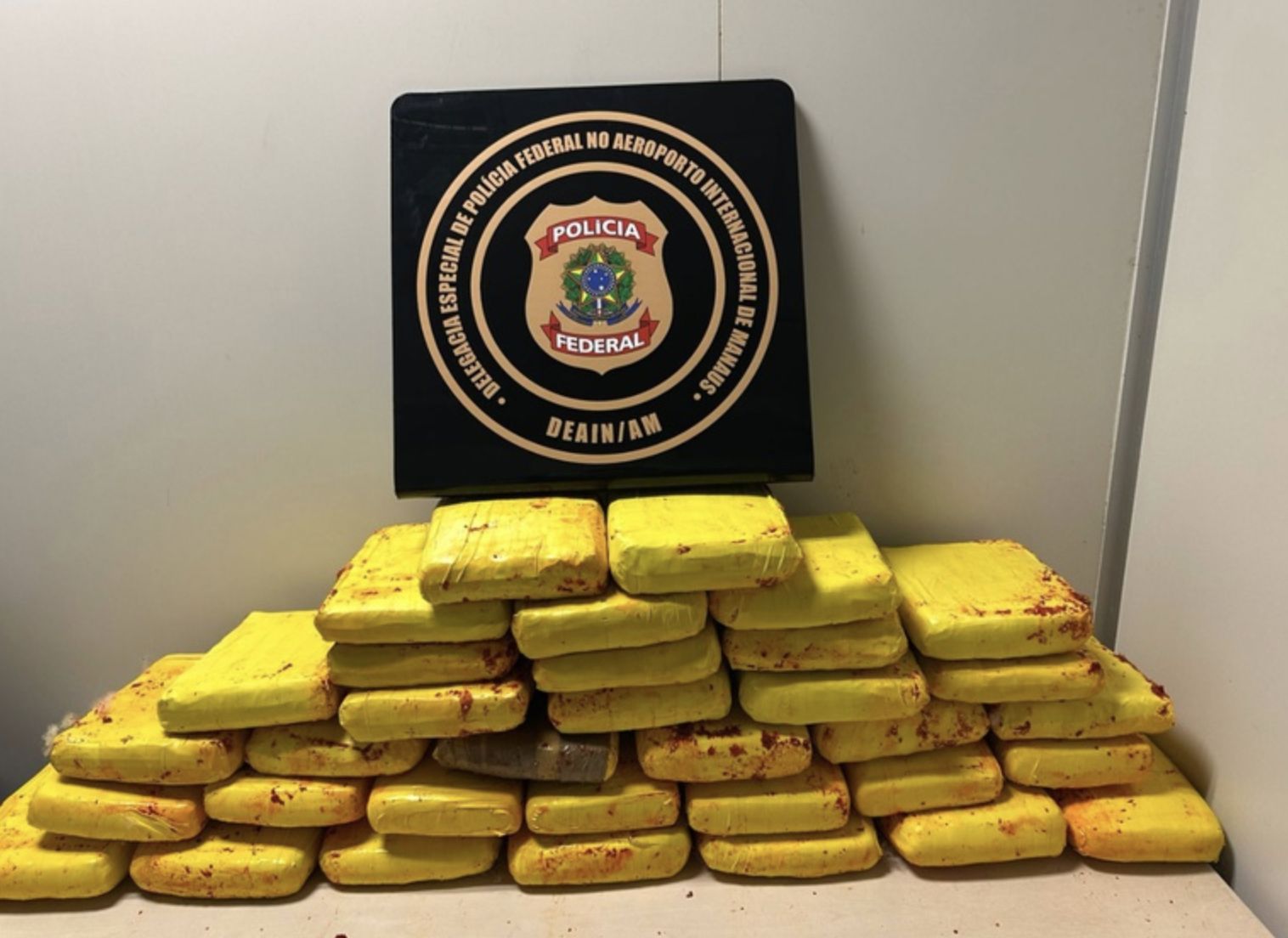 pf-apreende-37-kg-de-entorpece