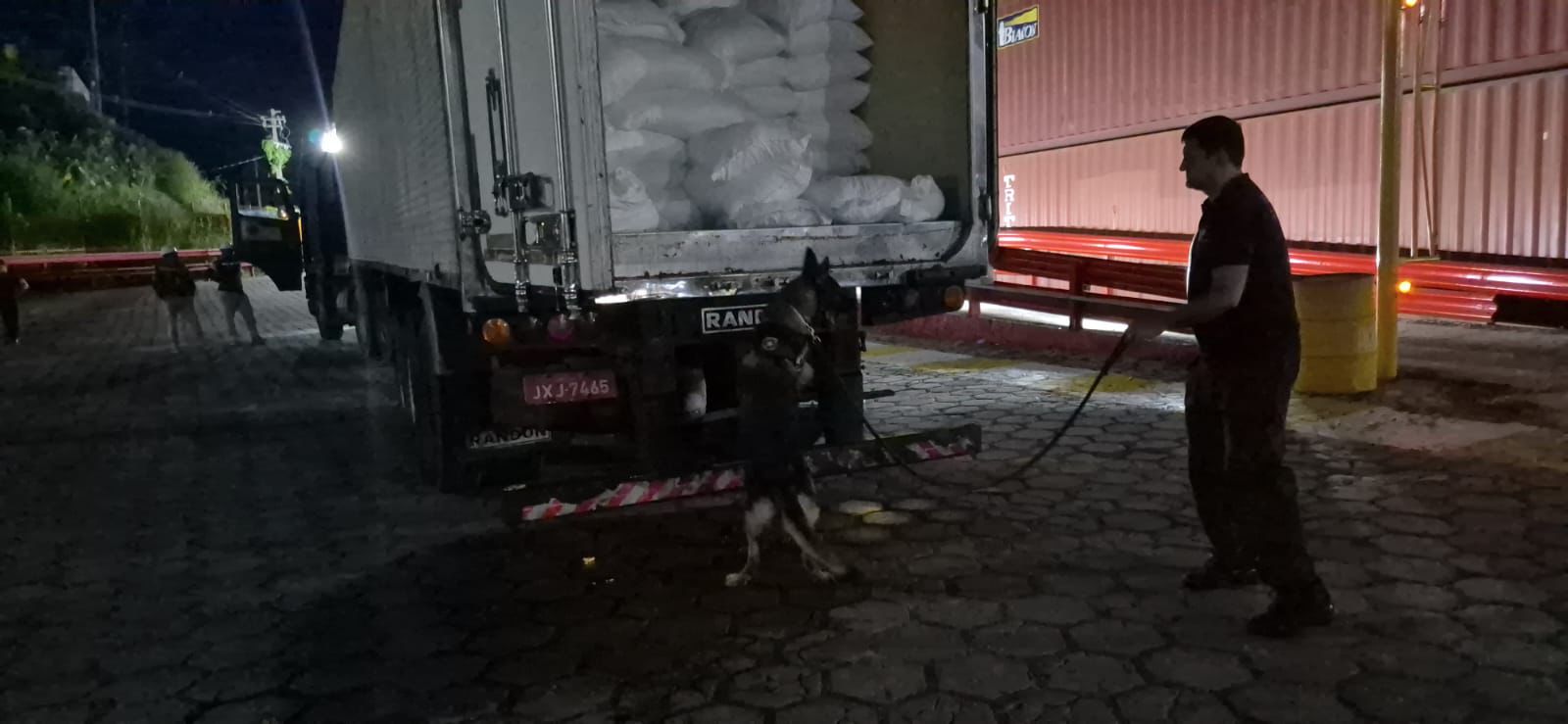 policia-intercepta-150-quilos-