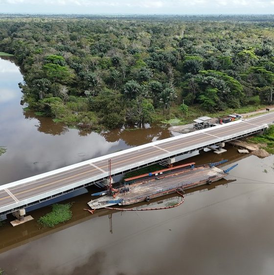 ponte-sobre-o-rio-autaz-mirim-