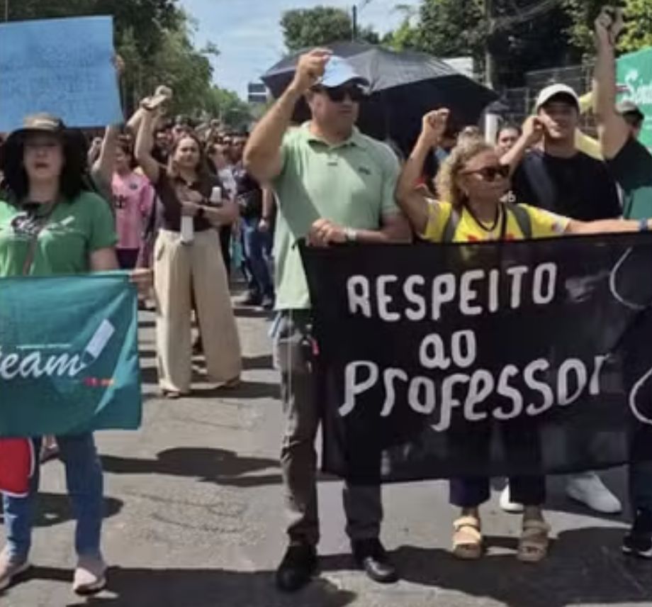 professores-do-am-protestam-ap