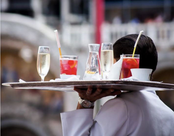 vai-trabalhar-nos-feriados-de-